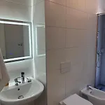 公寓 Tirana, Beautifull Near Mother Teresa Int Airport 地拉那